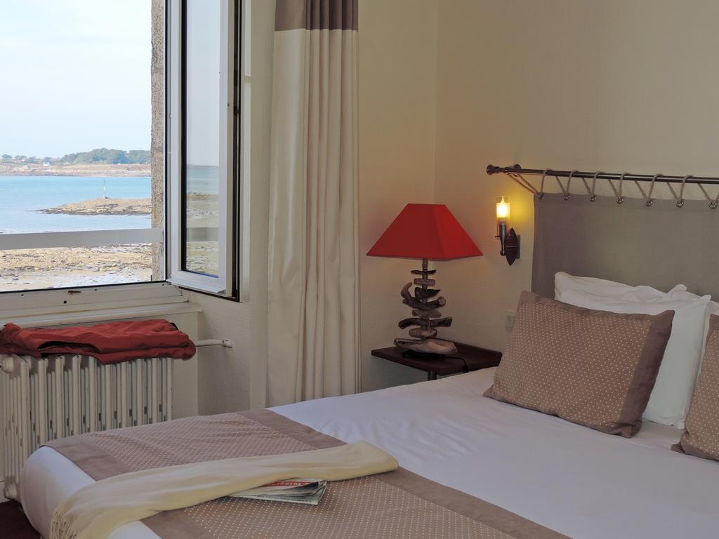 Hotel Aux Tamaris - Vue Mer Roscoff Szoba fotó