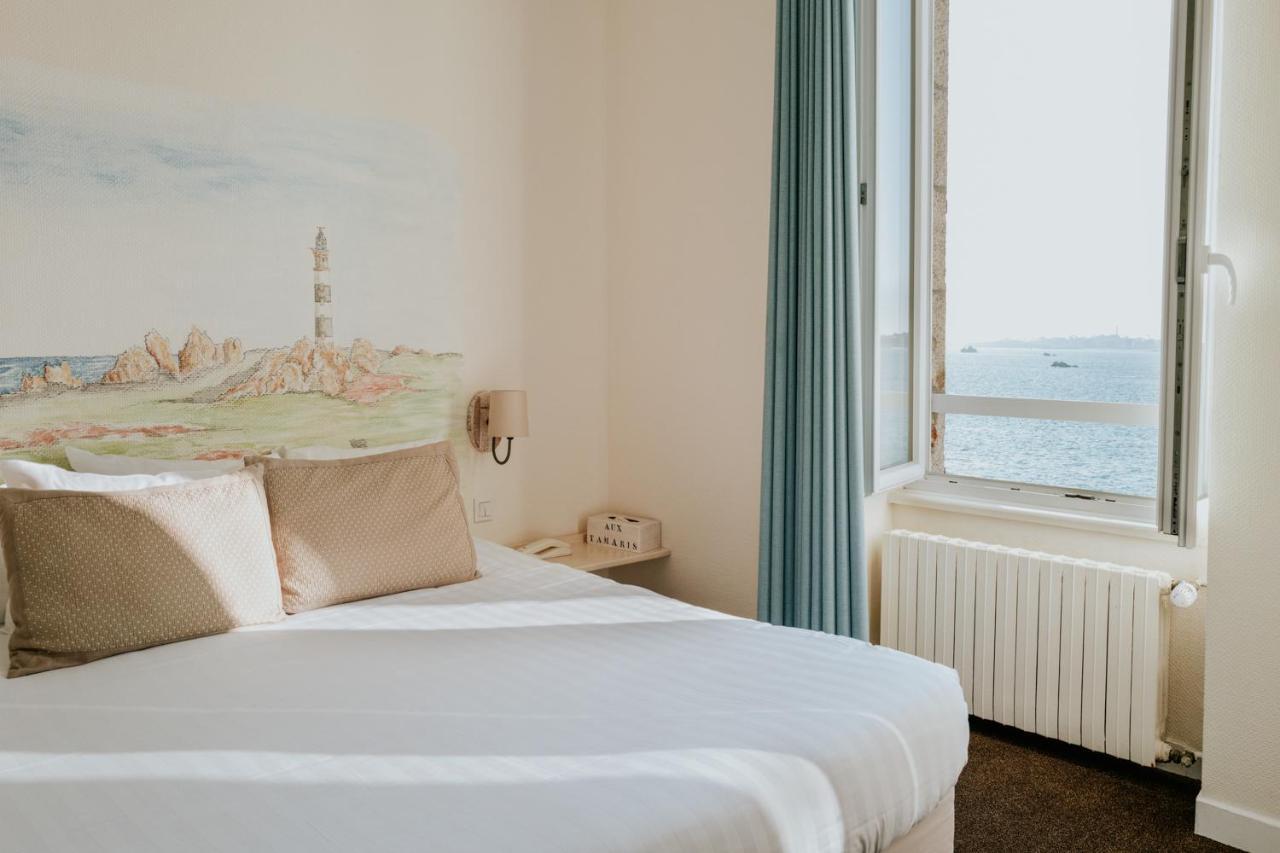 Hotel Aux Tamaris - Vue Mer Roscoff Kültér fotó