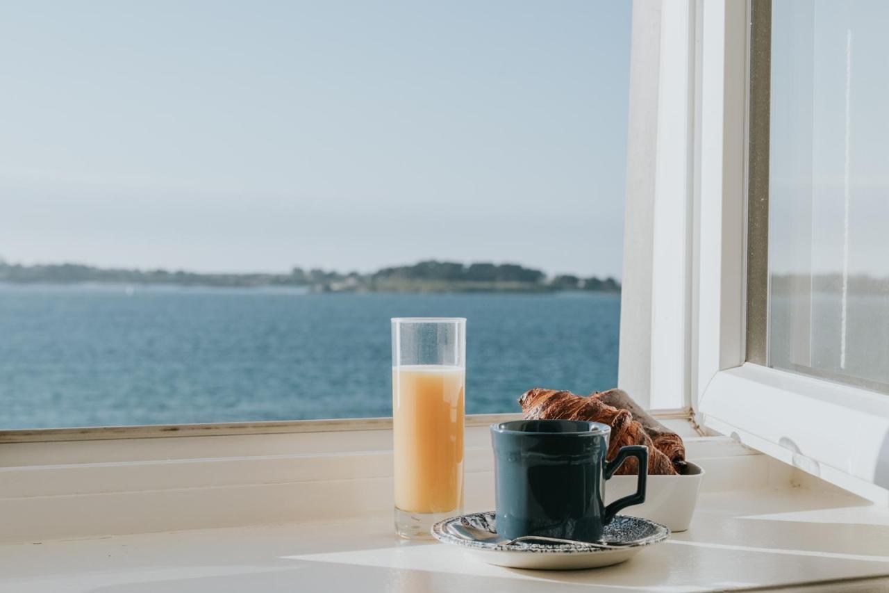 Hotel Aux Tamaris - Vue Mer Roscoff Kültér fotó