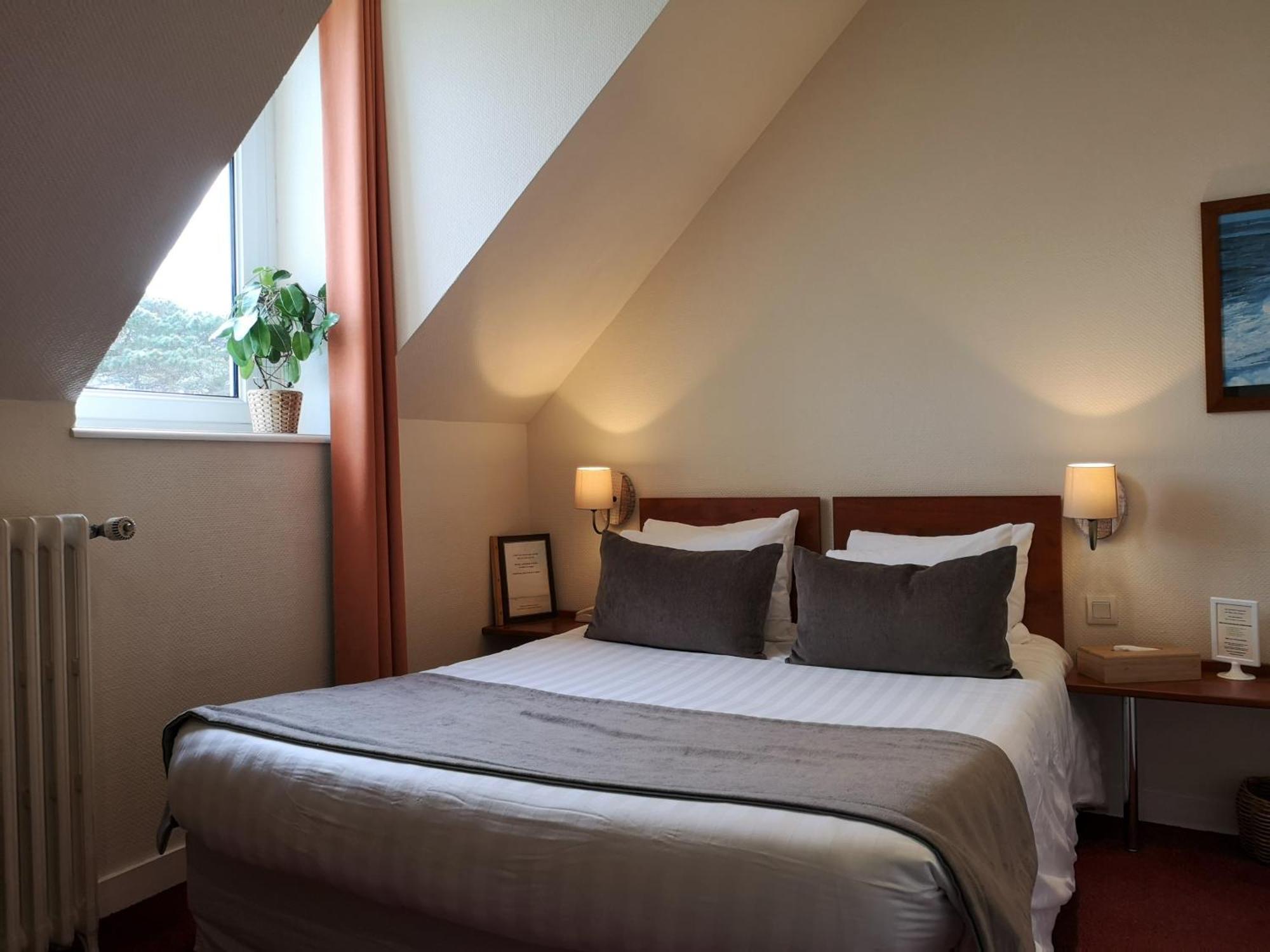 Hotel Aux Tamaris - Vue Mer Roscoff Szoba fotó
